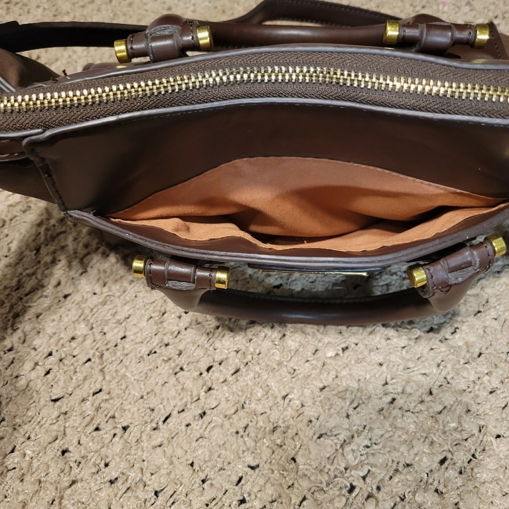 ADRIENNE VITTADINI SHOULDER PURSE BROWN LEATHER - Picture 14 of 14